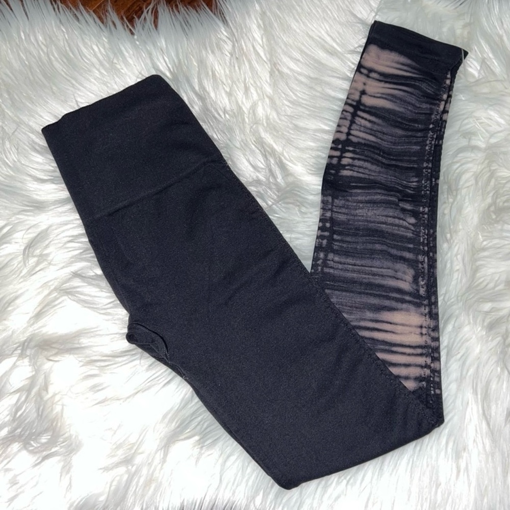 Free People Movement Leggings Tie Dye
Blue Size XS/Small